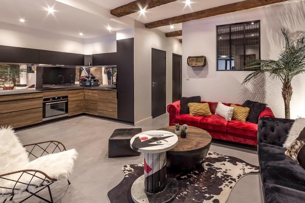 Le Saint-Georges Apartment ลียง ภายนอก รูปภาพ